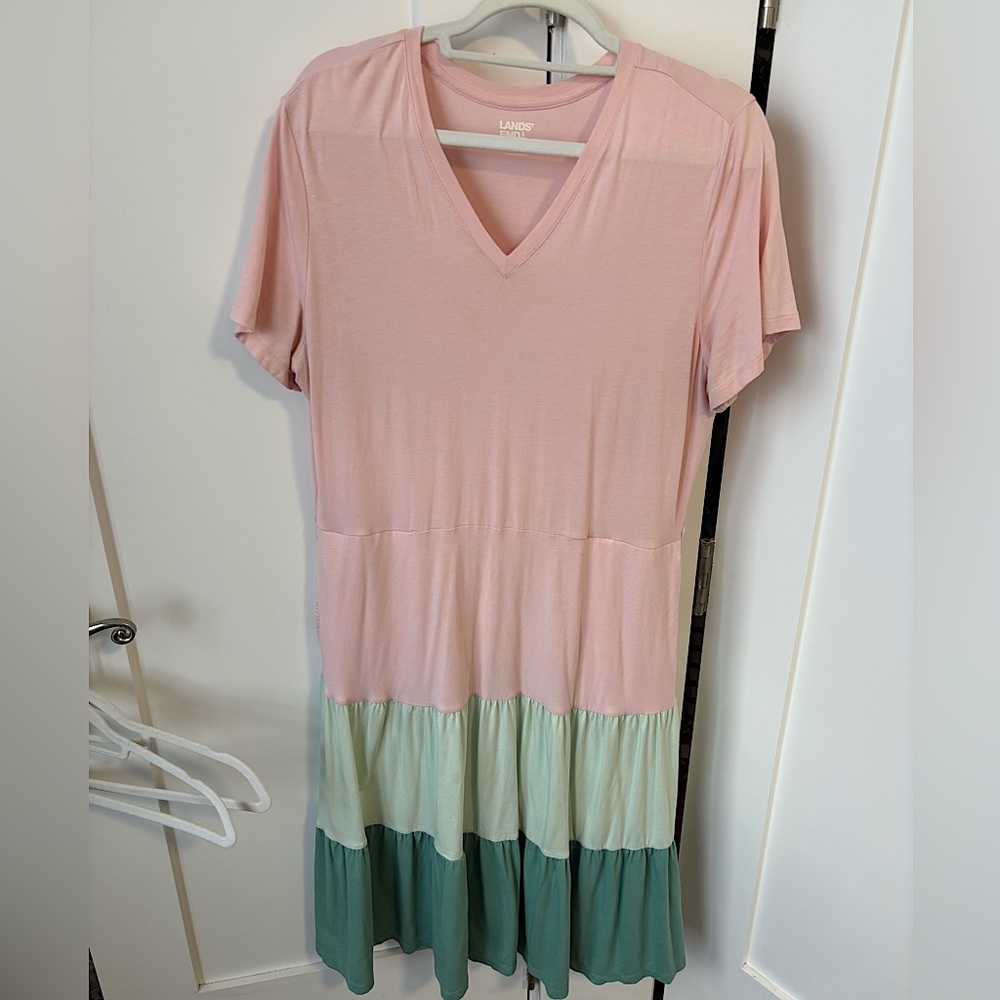 Landsend V-Neck Women’s Light Summer Flowy Dress